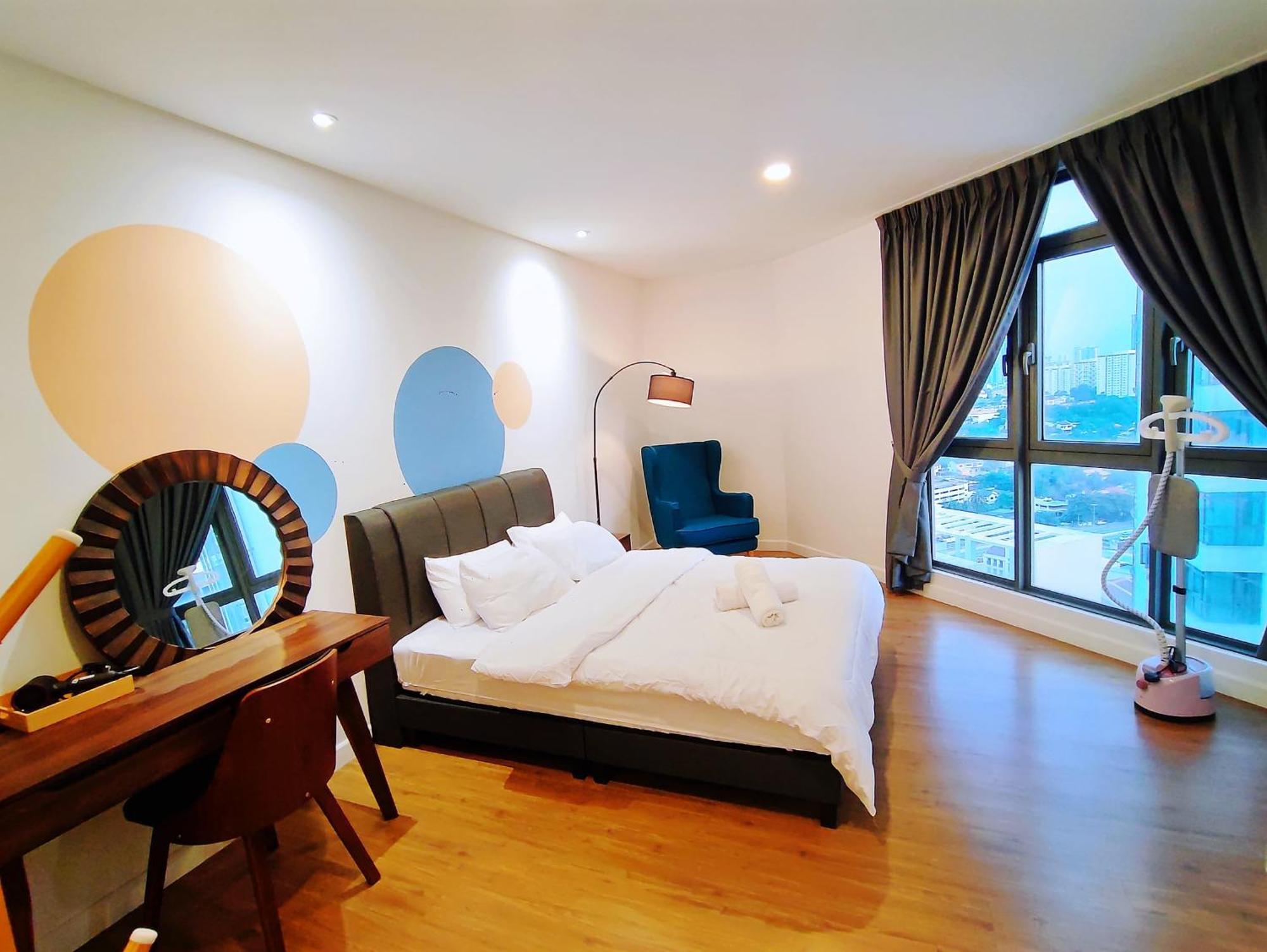 Pangsapuri Near Mid Valley Old Klang Rd 12pax Kuala Lumpur