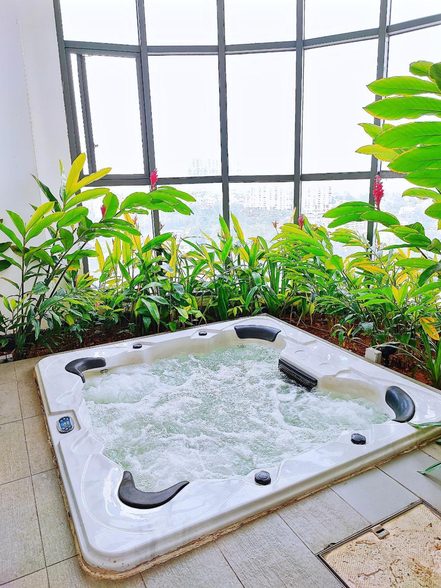 Near Mid Valley Old Klang Rd 12pax Pangsapuri *
